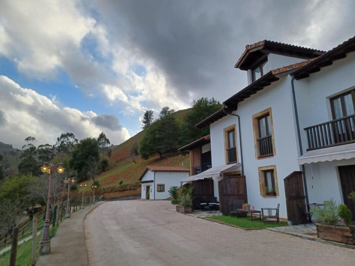 Apartamentos El Llanin Onís Exterior foto